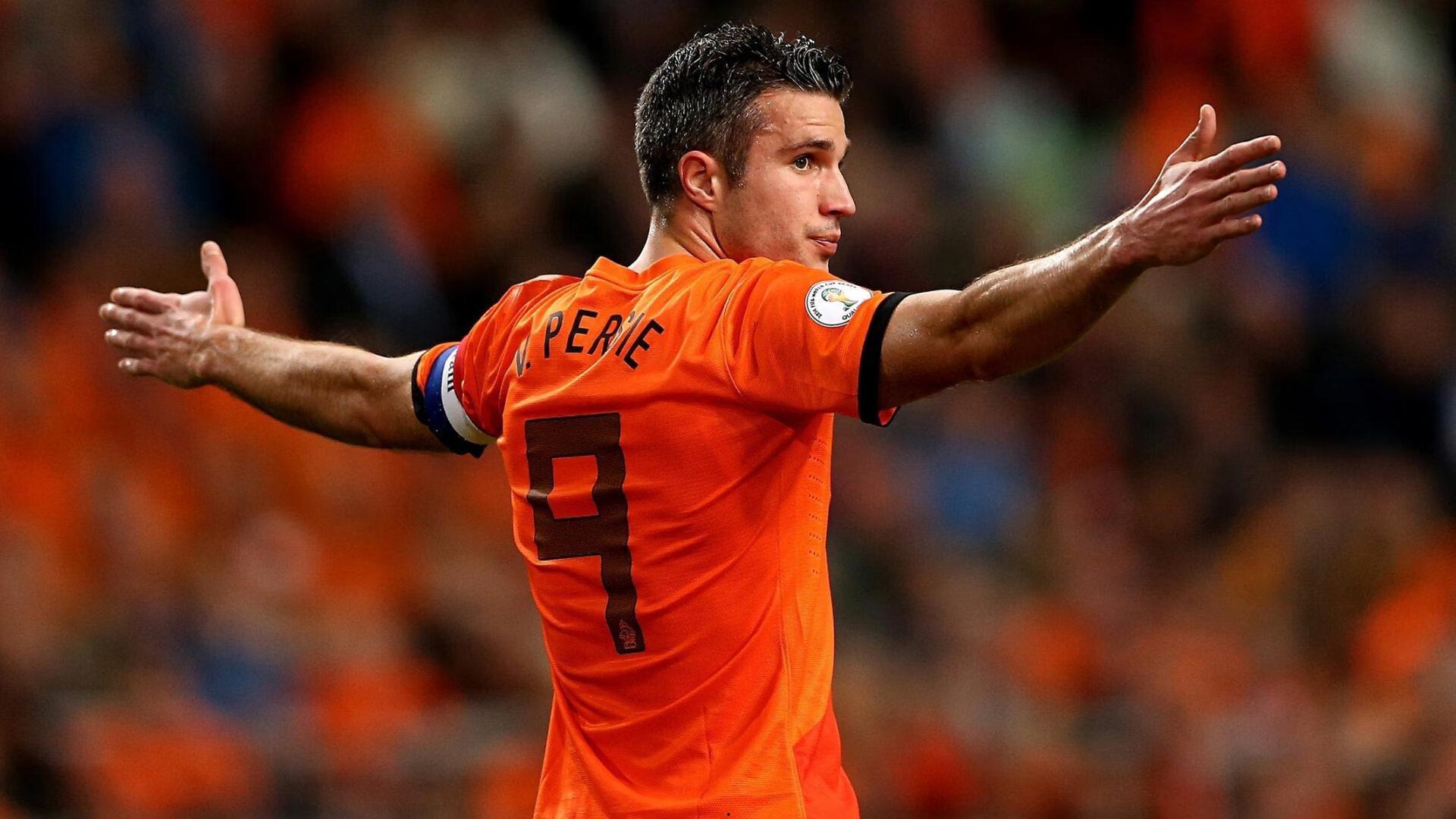 冬窗风云再起，盘点合同进入倒计时的十大足坛名将