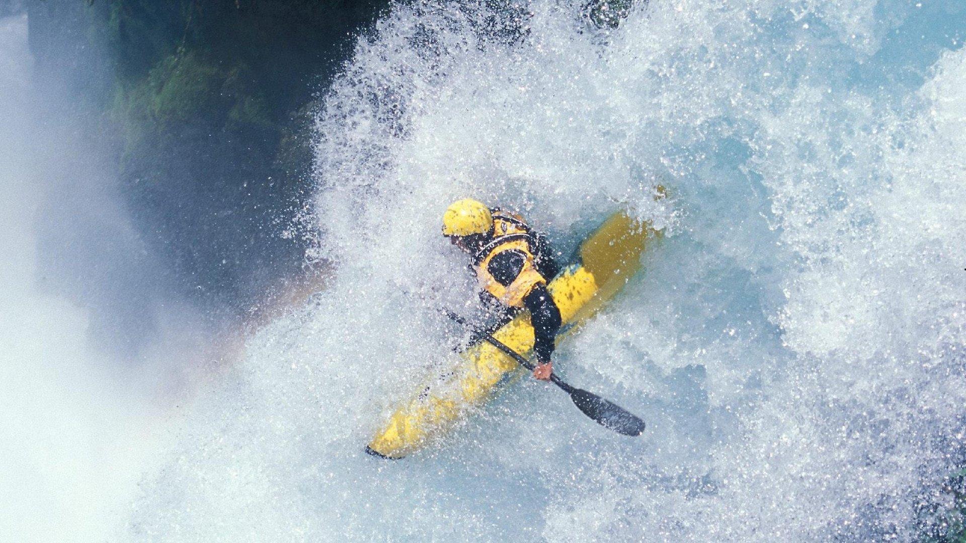 TCL与国际篮联续写全球合作新篇章 携手中国女篮共赴巴黎奥运征程